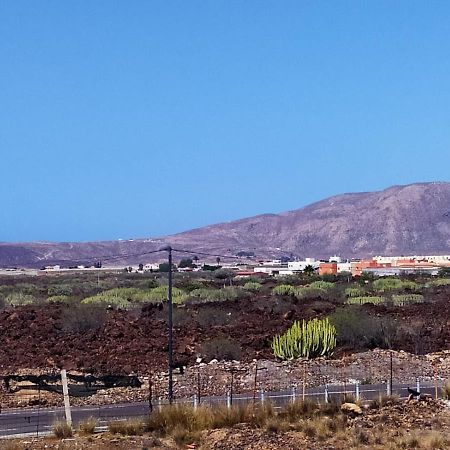 2 Bedroom Bright Apartment Tenerife Costa Del Silencio Dış mekan fotoğraf